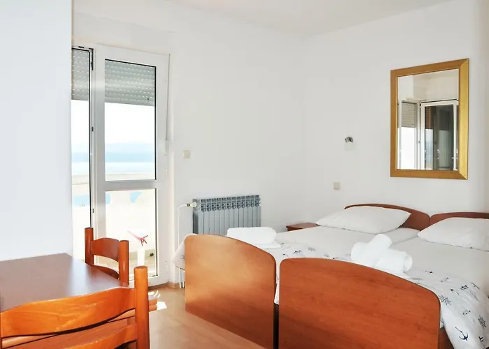 Sunrise Apartments And Studio Apartments