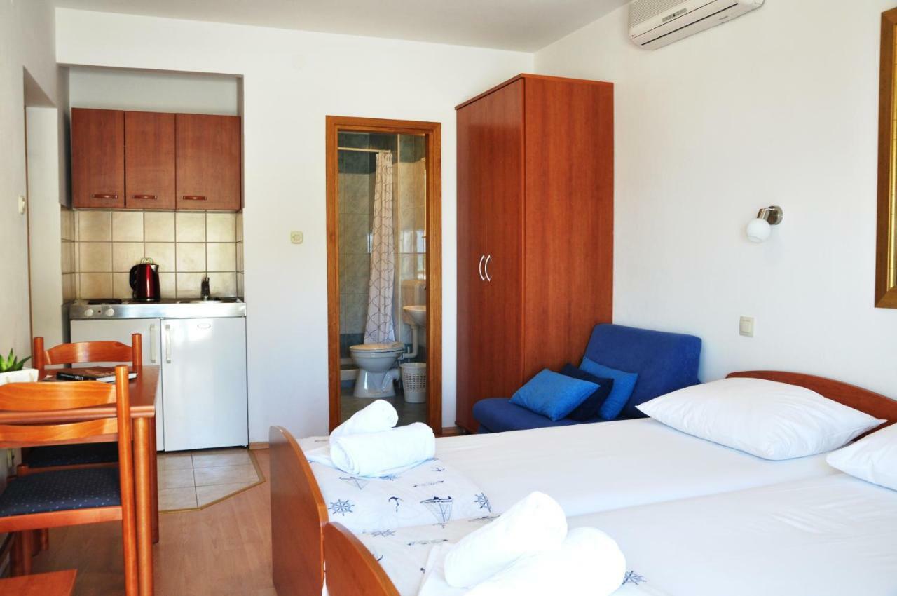Sunrise And Studio Apartment